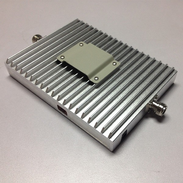Sale GSM Repeater GSM 900mhz Single Band Booster 25 dBm High Output Power 75 dB Gain Mobile Signal