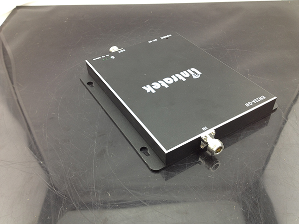GSM 900 2100 3G Cellular Signal Booster 70dBi GSM 3G Repeater 23dBm UMTS 2100MHz + GSM 900MHz 3G Amplifier
