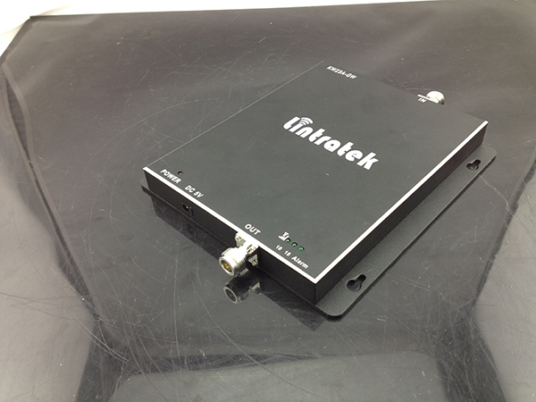 GSM 900 2100 3G Cellular Signal Booster 70dBi GSM 3G Repeater 23dBm UMTS 2100MHz + GSM 900MHz 3G Amplifier