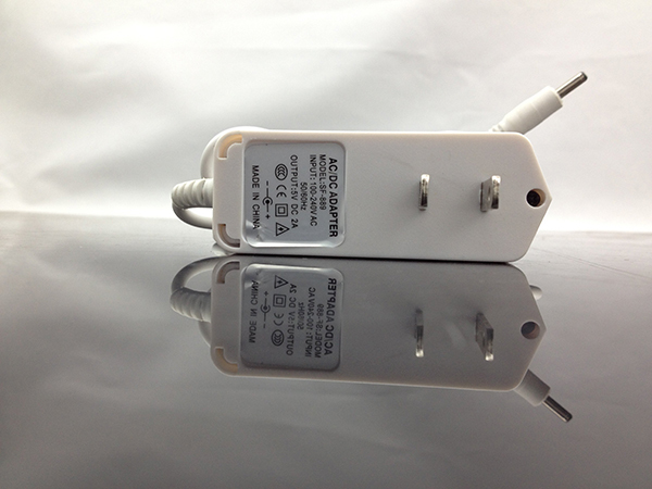NEW 3G Signal Repeater WCDMA 2100Mhz 55db Gain Built in Antennas UMTS 2100 Signal Booster 3G Cell Phone Signal Amplifier