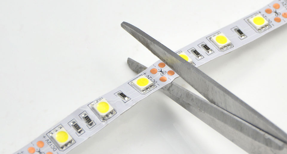 DC12V 5M Warm white 5050 SMD RGB LED Strip Light IP20 not waterproof Home decor Wedding Holiday Flexible tape String Lighting