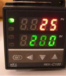 PID Digital Temperature Control Controller Thermocouple 0 to 400 Degrees Heat reset Alarm function